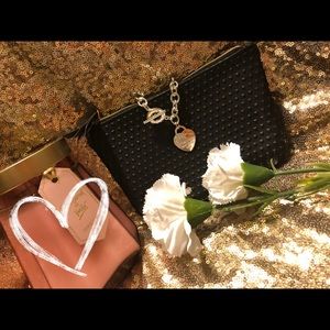 Famous logo T’ 9.25 sterling necklace toggle.💫✨